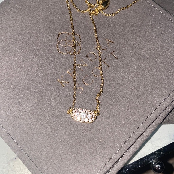 Kendra Scott necklace - Picture 2 of 2